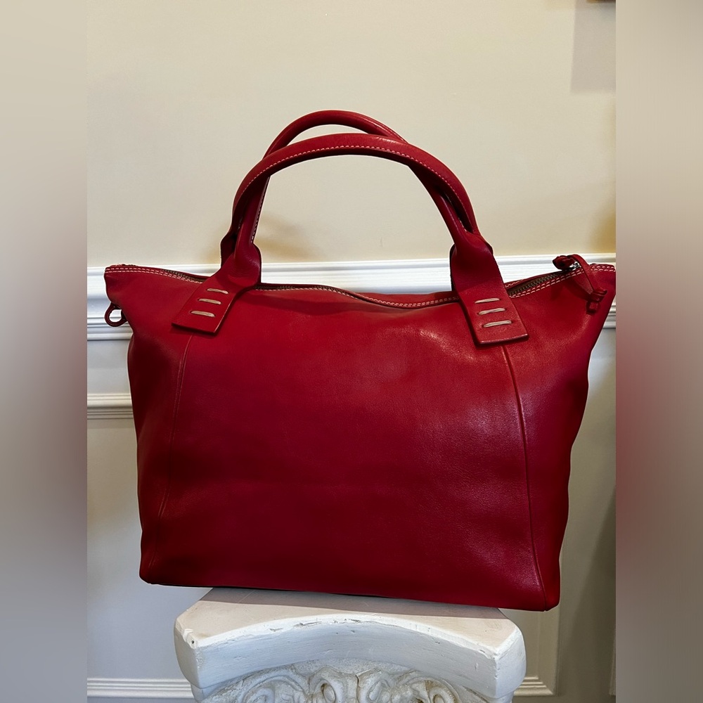 Brick-Color, Rolled Handles, Leather Large Satchel Zipper Tote Bag. - Picture 3 of 17
